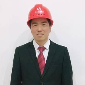 项目经理周兴