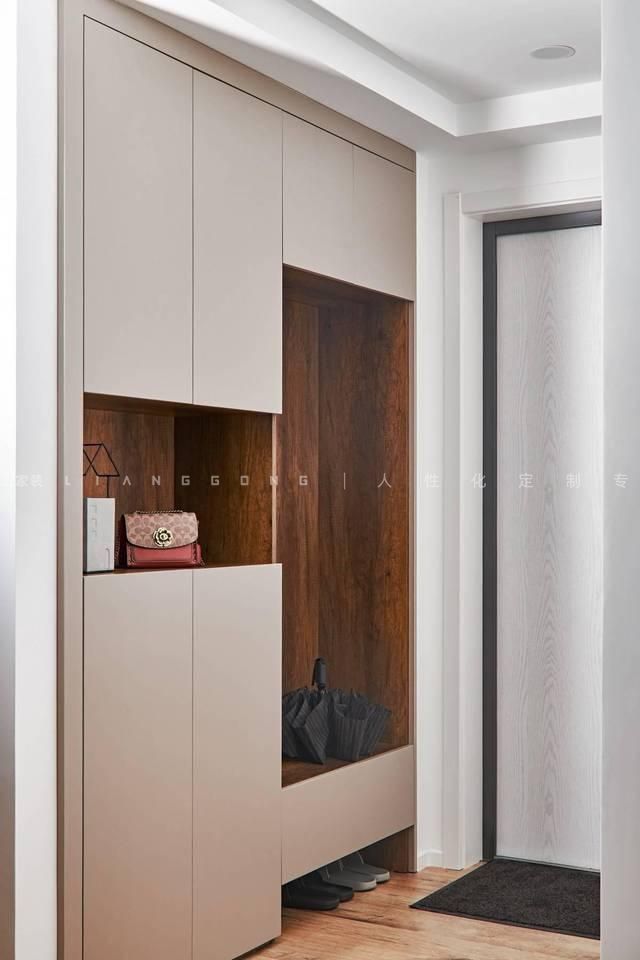 120㎡现代风格玄关装修案例