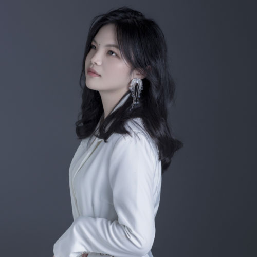 设计师房嘉加